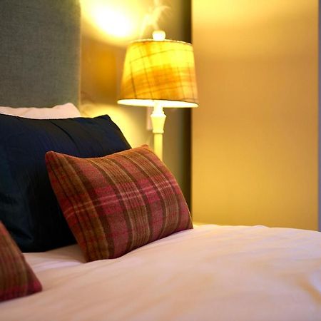 The Red Lion Hawkshaw Hotel Bury  Eksteriør billede