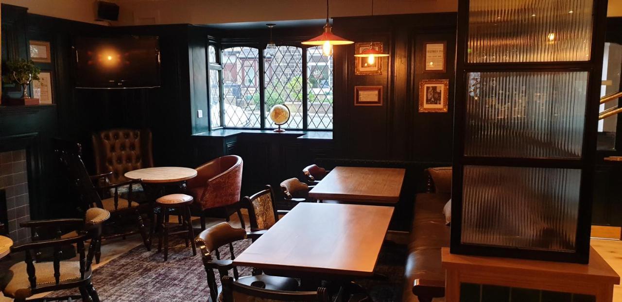 The Red Lion Hawkshaw Hotel Bury  Eksteriør billede