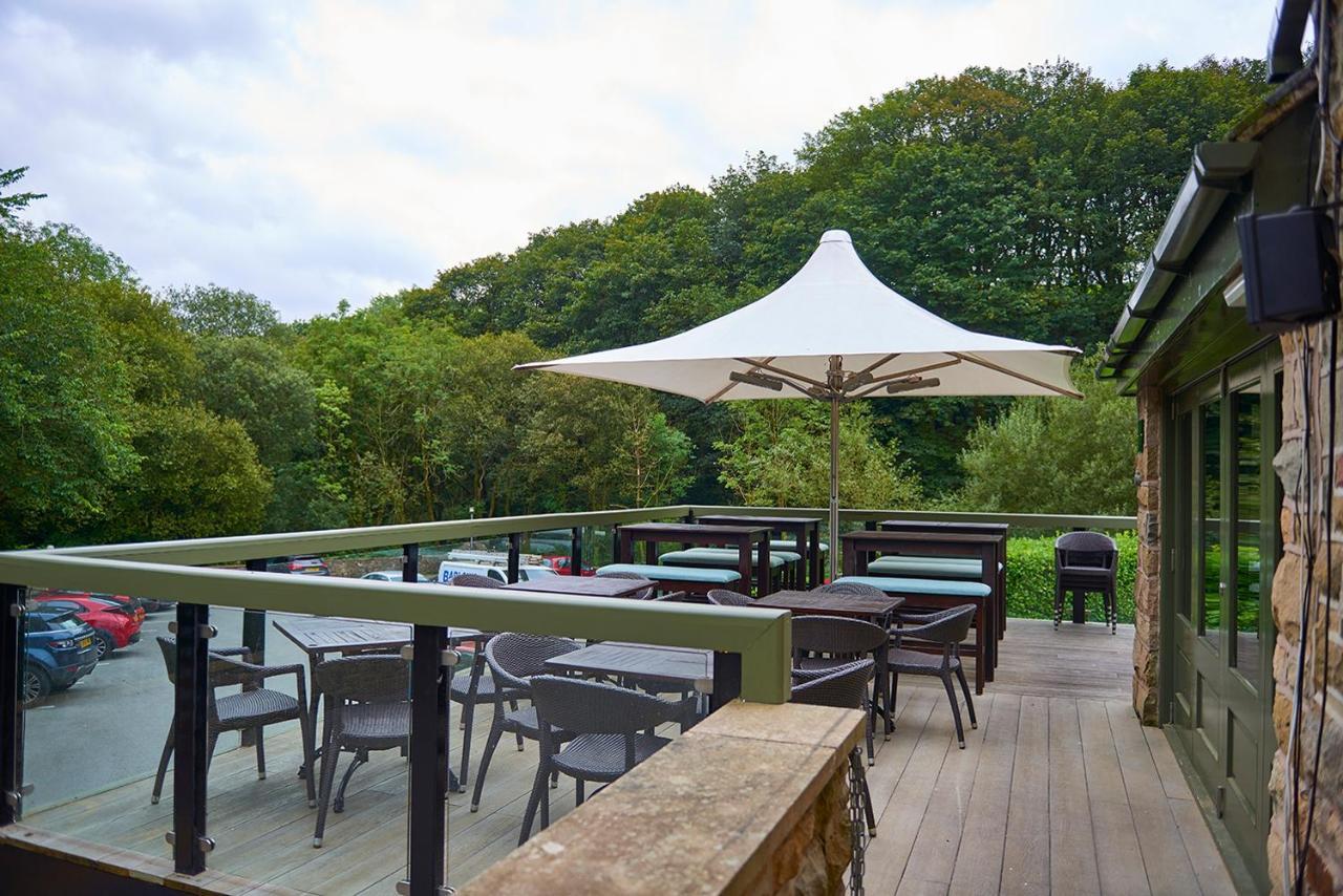 The Red Lion Hawkshaw Hotel Bury  Eksteriør billede